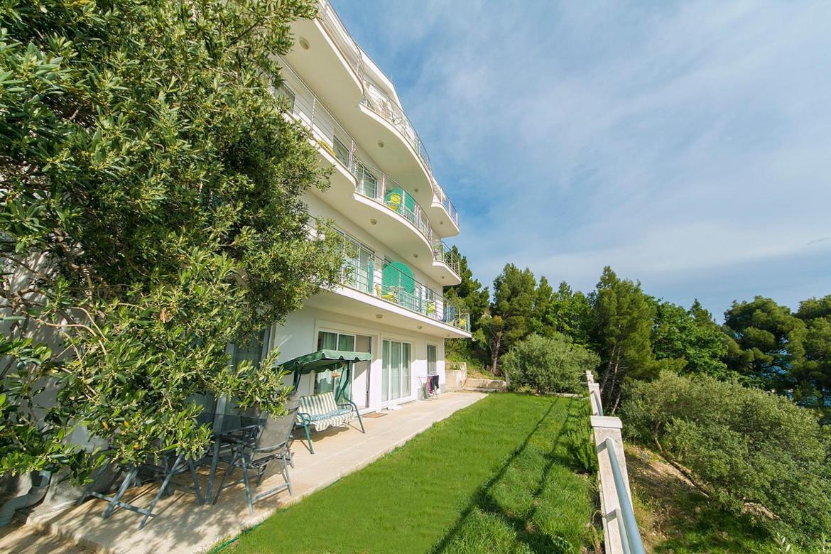 Villa Issea Brela Luaran gambar